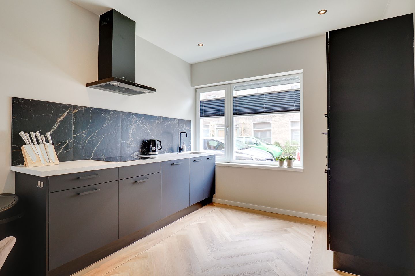 Foto 10 van Linnaeusstraat 30