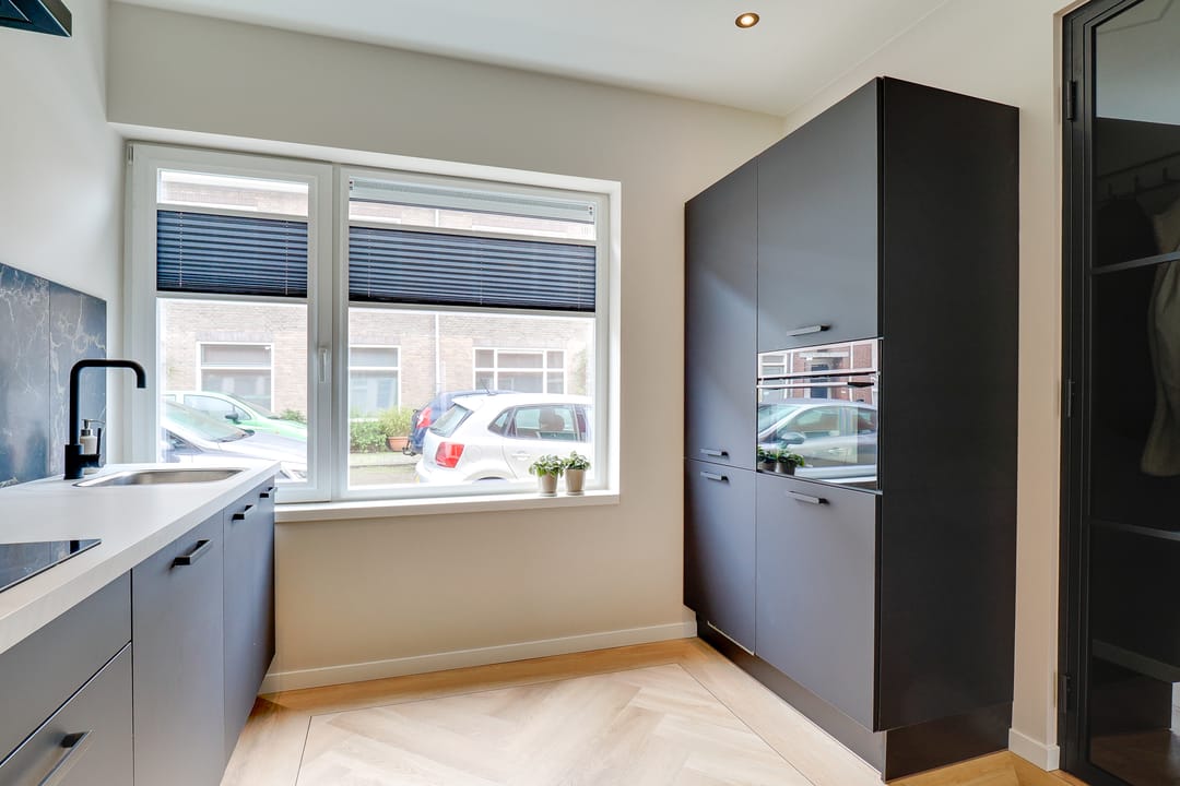 Foto 11 van Linnaeusstraat 30