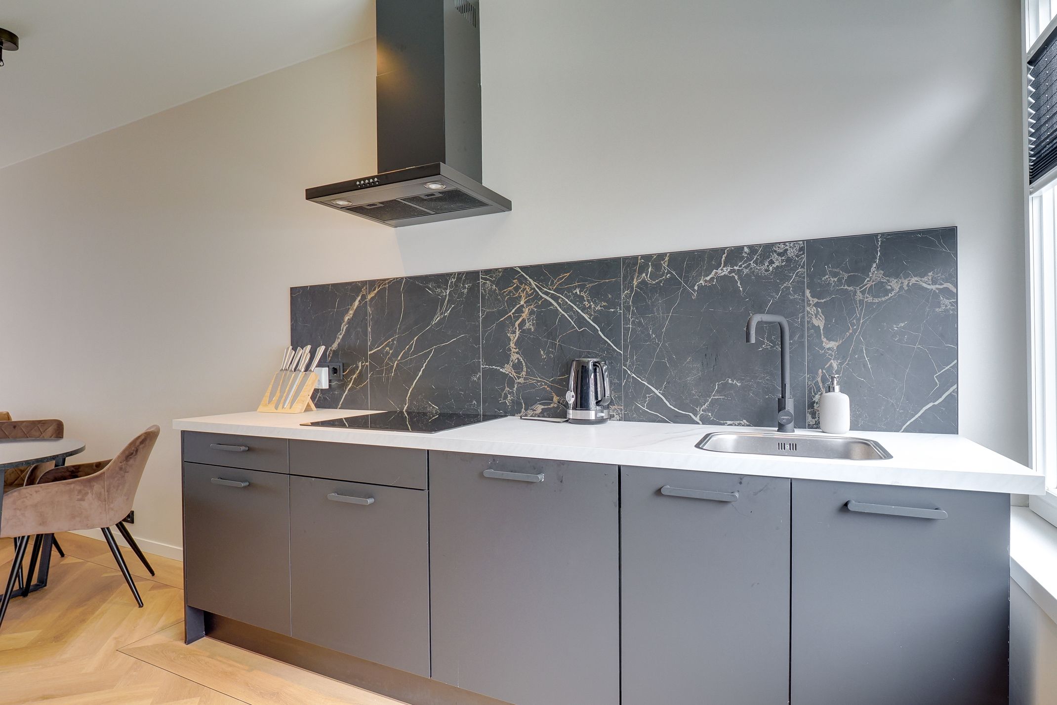 Foto 12 van Linnaeusstraat 30