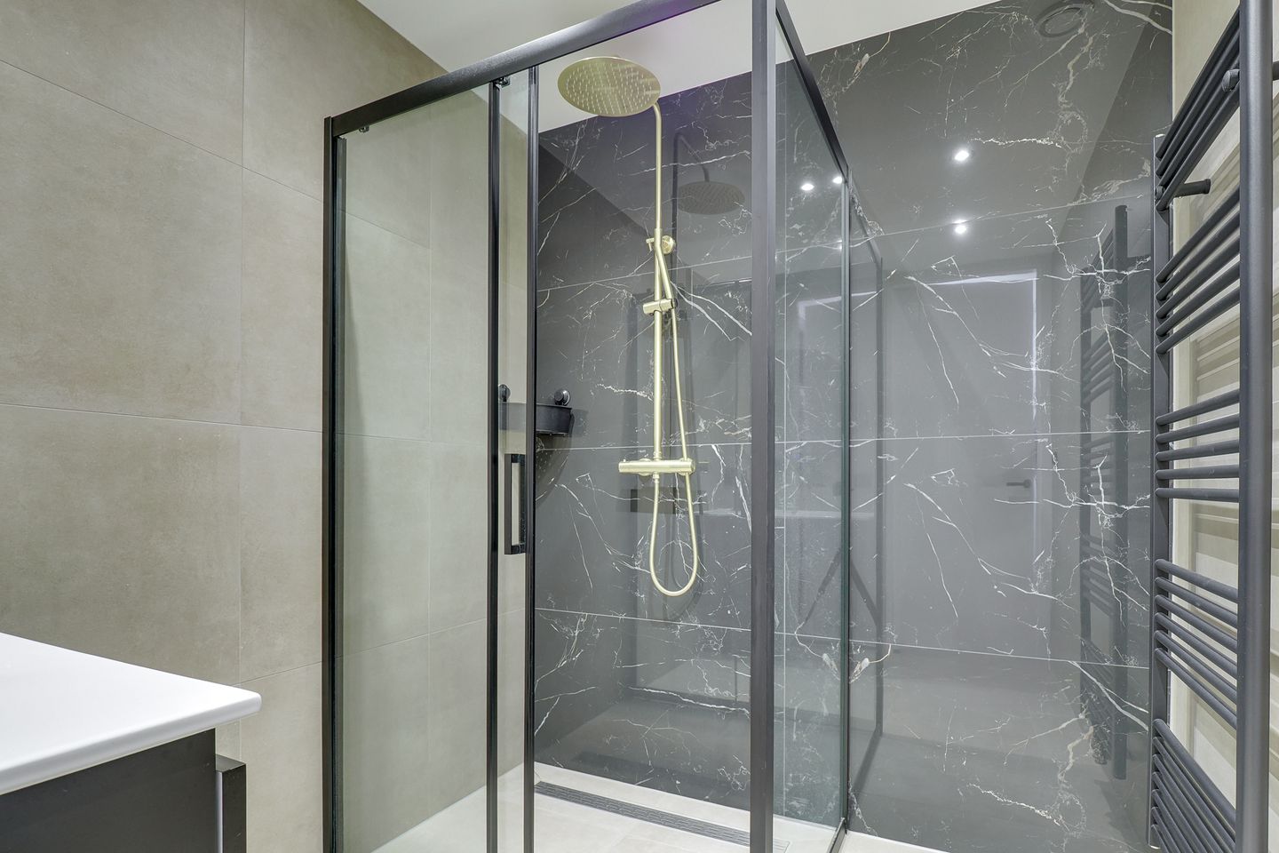 Foto 19 van Linnaeusstraat 30