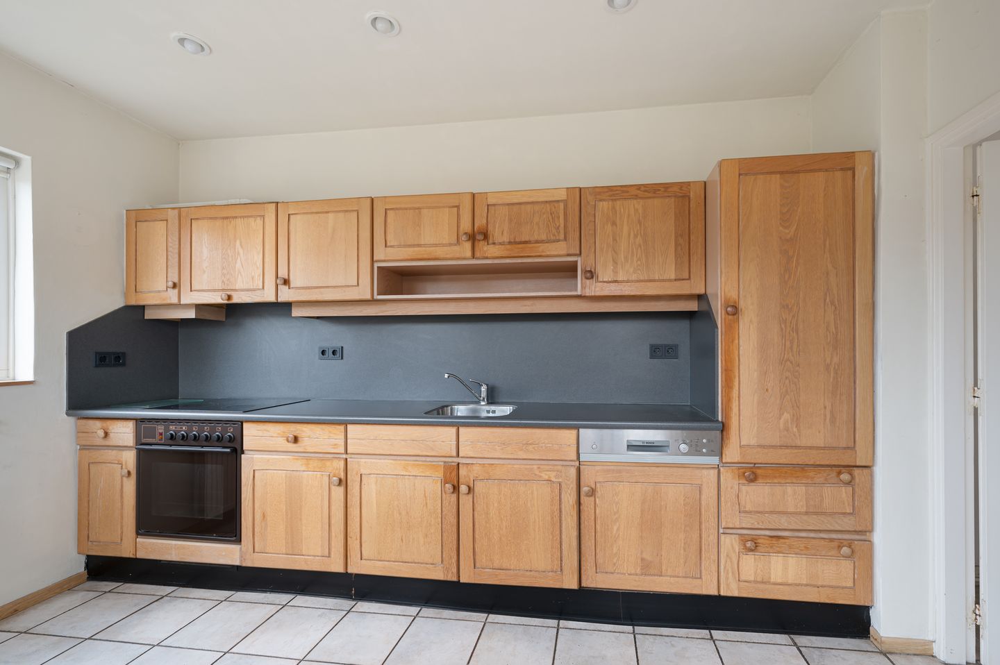 Foto 10 van Merodestraat 28