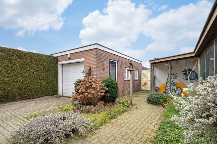 Foto 25 van Merodestraat 28