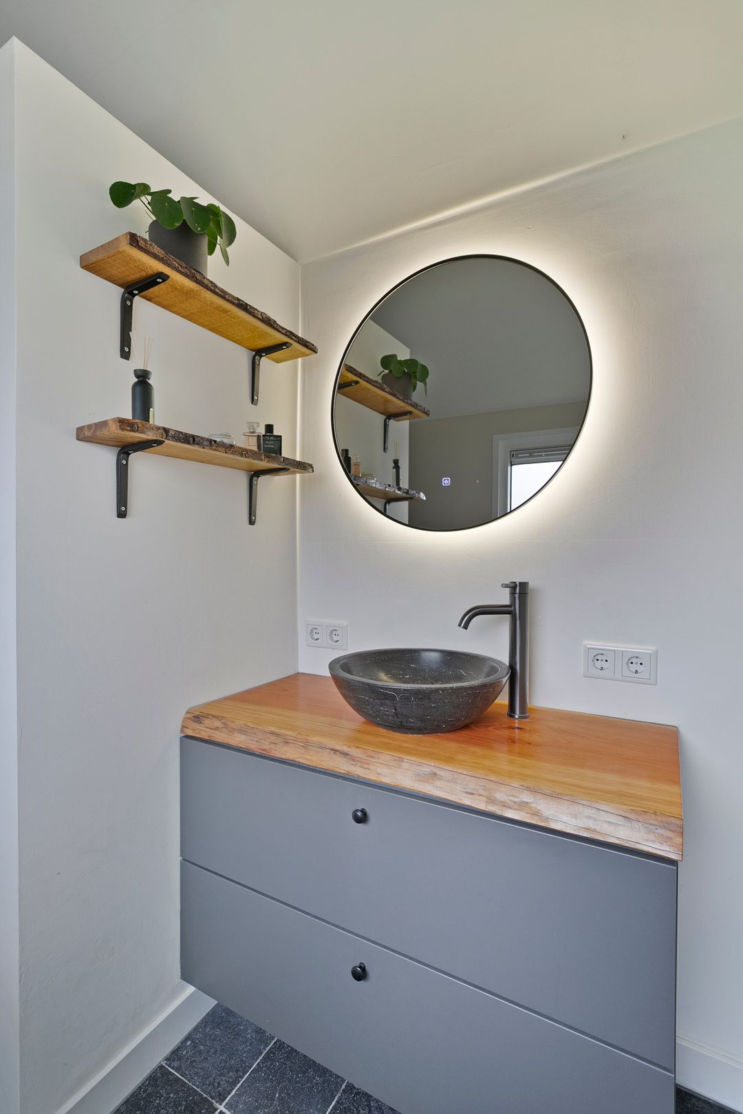 Foto 17 van De Ruyterstraat 24