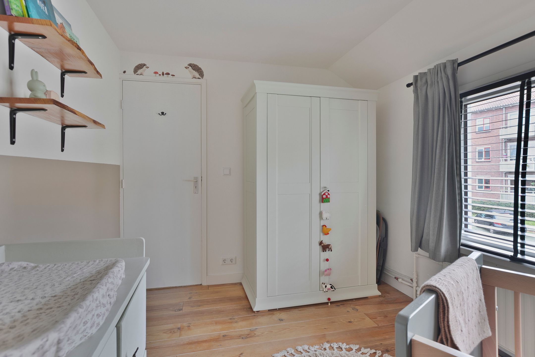 Foto 24 van De Ruyterstraat 24