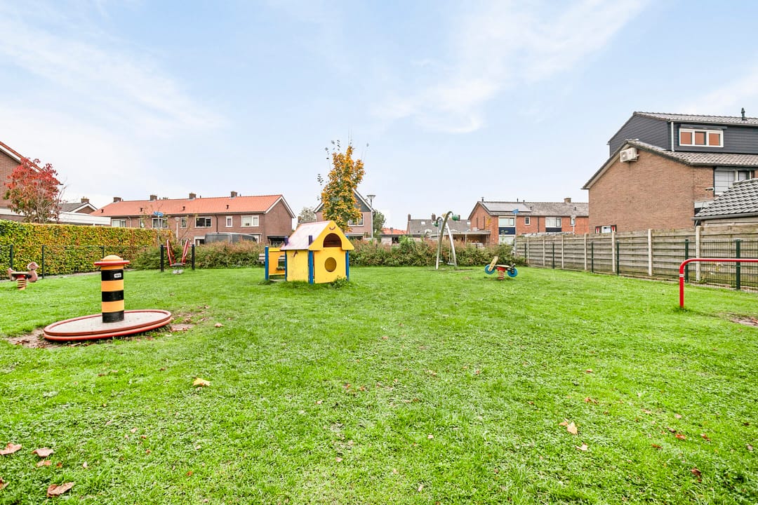 Foto 37 van De Ruyterstraat 24