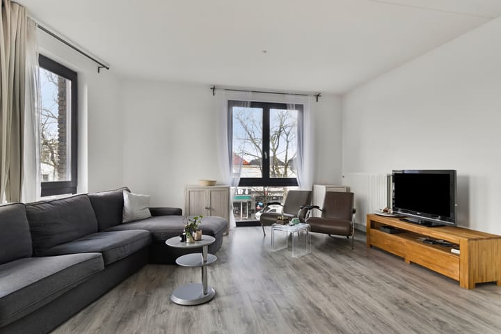 Foto 11 van Oostlaan 151