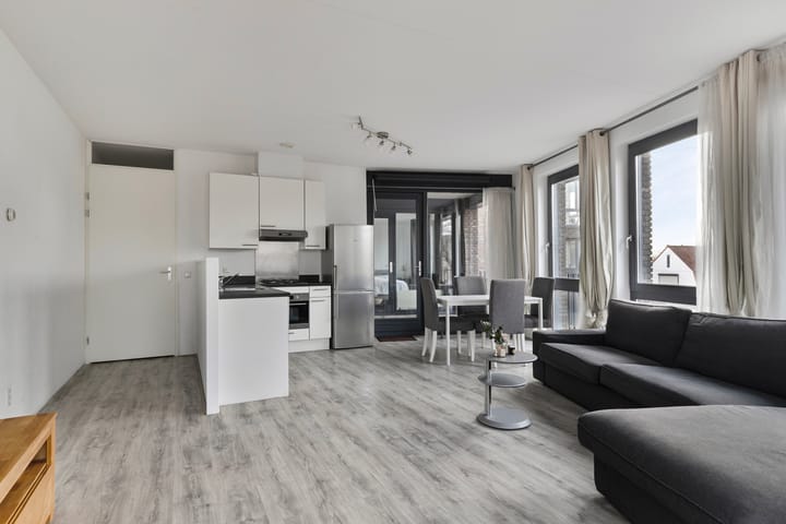 Foto 12 van Oostlaan 151