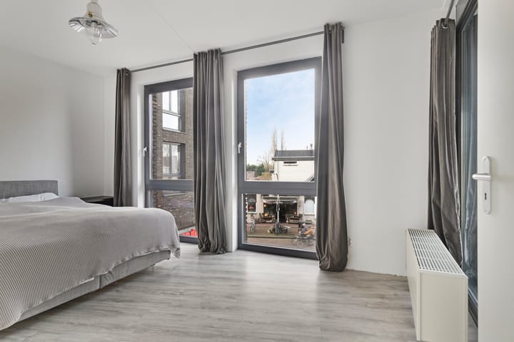 Foto 17 van Oostlaan 151