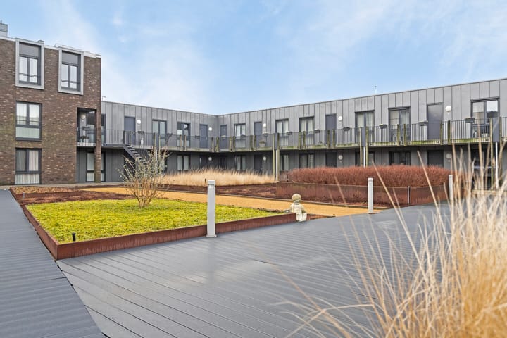 Foto 24 van Oostlaan 151