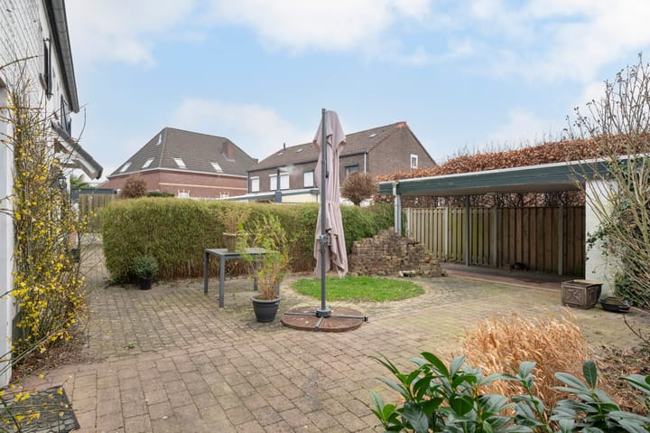 Photo 25 of Brunssummerstraat 38