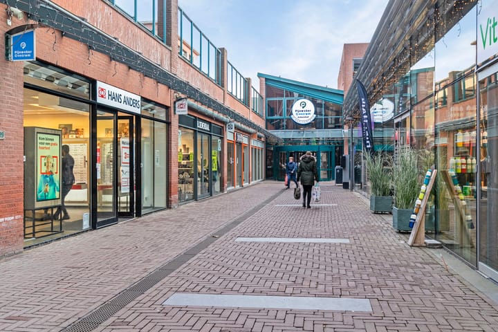 Foto 26 van Oostlaan 151