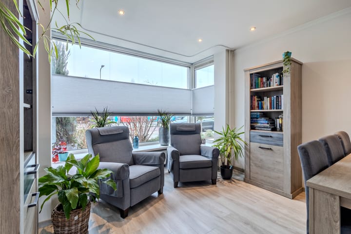 Foto 8 van Linnaeusweg 57