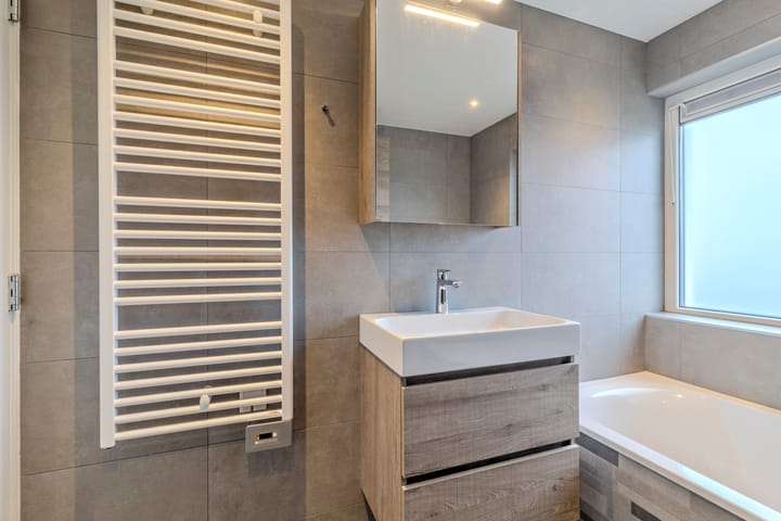 Foto 29 van Linnaeusweg 57