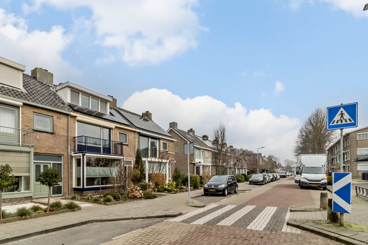 Foto 47 van Linnaeusweg 57