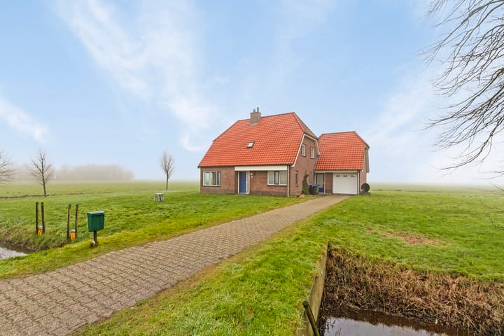 Foto 1 van Oosterpaauwenweg 6