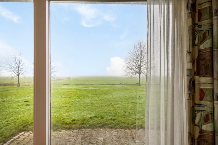 Foto 9 van Oosterpaauwenweg 6