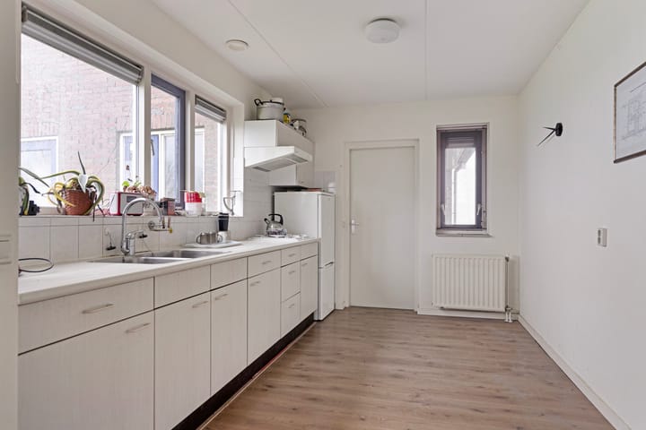 Foto 11 van Oosterpaauwenweg 6