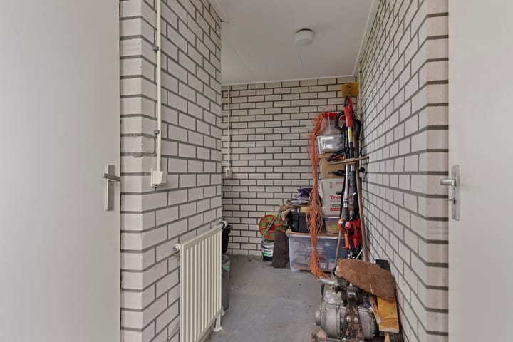 Foto 16 van Oosterpaauwenweg 6