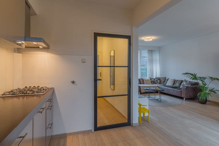 Foto 8 van Mahlerstraat 77