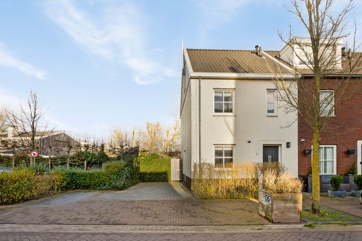 Foto 1 van Spoetnikstraat 1