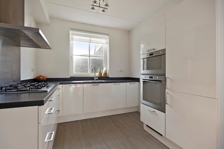 Foto 2 van Spoetnikstraat 1