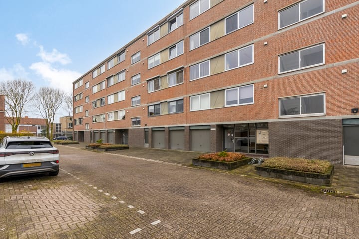 Foto 31 van Rijnauwenstraat 47