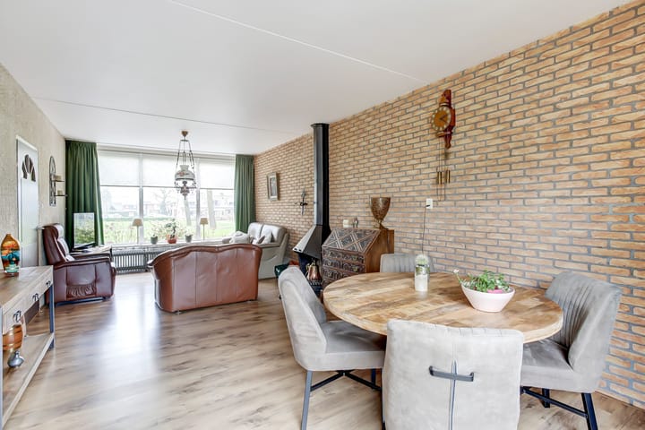 Foto 11 van De Oeverloper 191