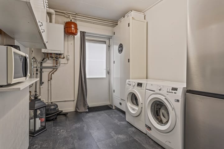 Photo 22 of Midstrjitte 64