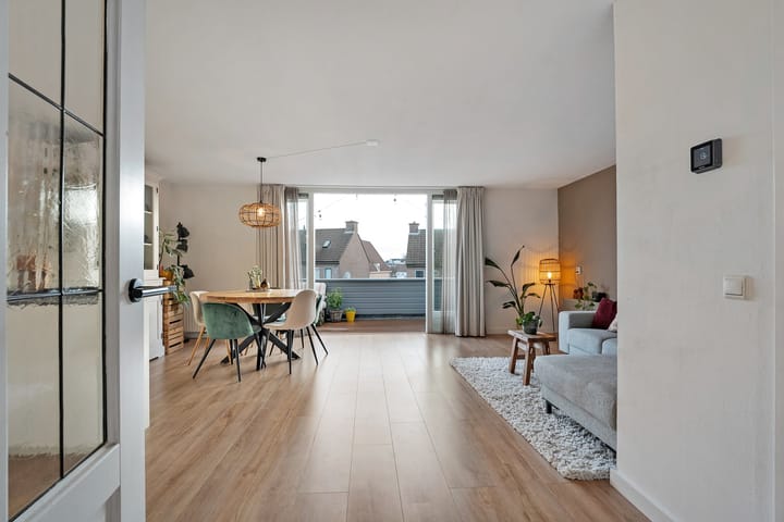 Foto 2 van Van Karnebeekstraat 97-A