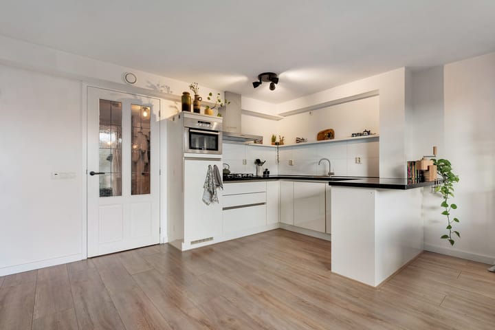 Foto 6 van Van Karnebeekstraat 97-A