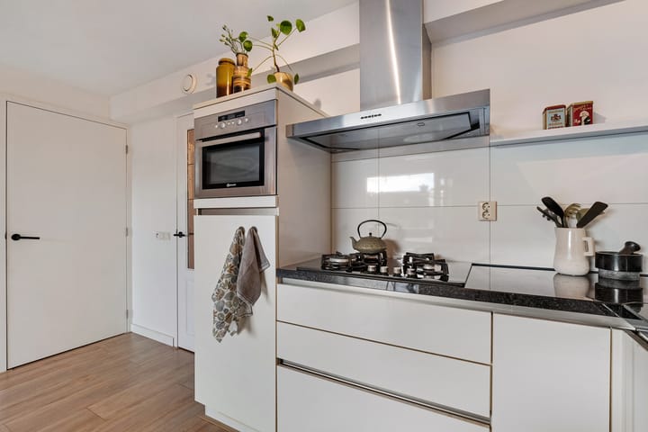 Foto 8 van Van Karnebeekstraat 97-A