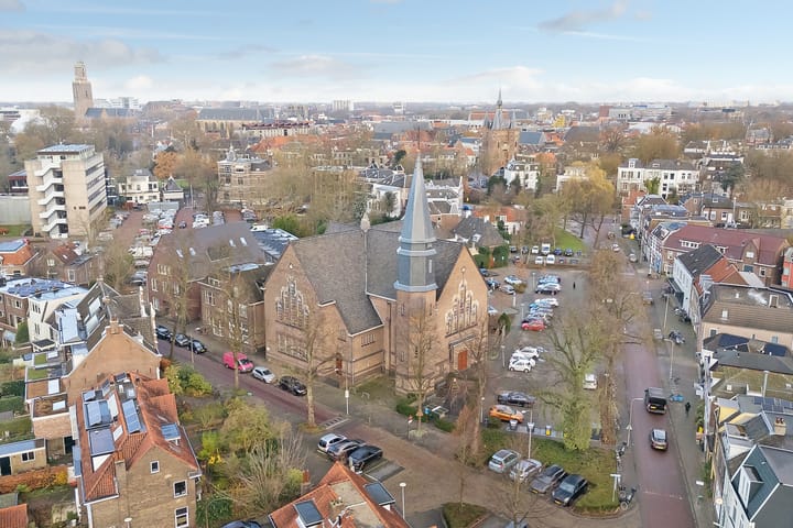 Foto 44 van Van Karnebeekstraat 97-A