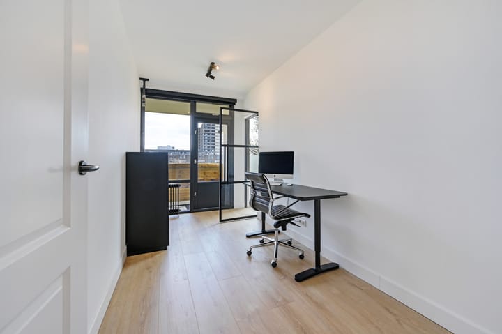 Foto 10 van Sirtemastraat 240