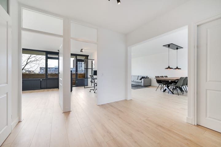 Foto 12 van Sirtemastraat 240