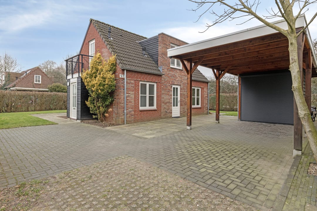 Foto 1 van Bronsbergen 25-R97