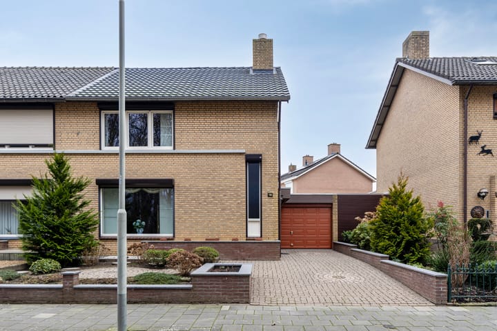 Photo 1 of Maaseikerweg 16