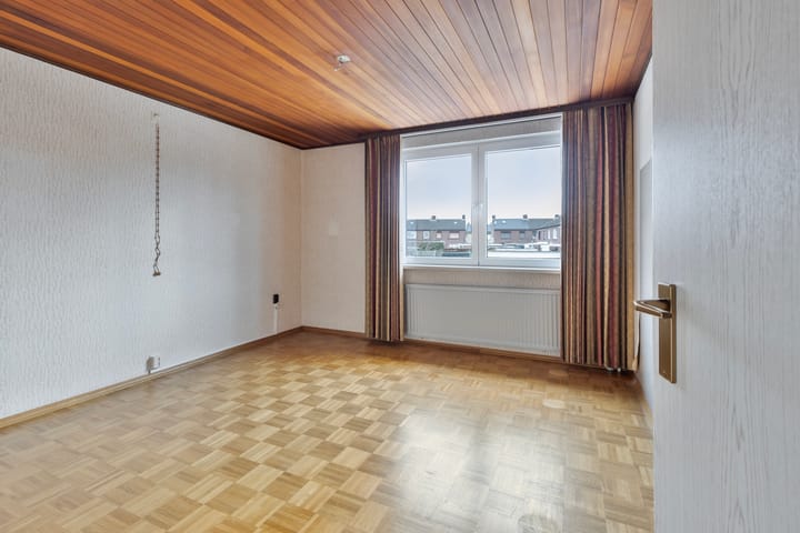 Photo 24 of Maaseikerweg 16