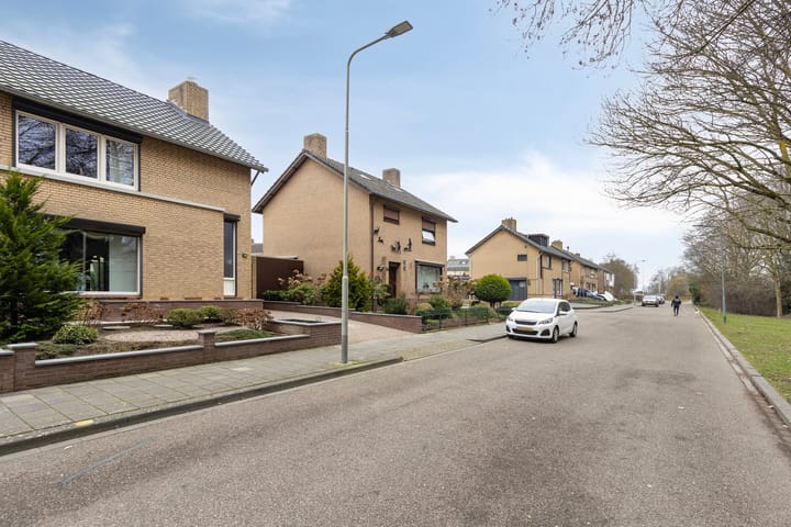 Photo 40 of Maaseikerweg 16