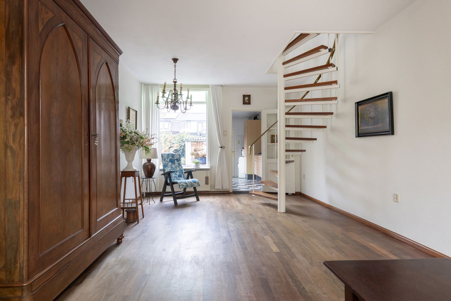 Foto 10 van Dahliastraat 47