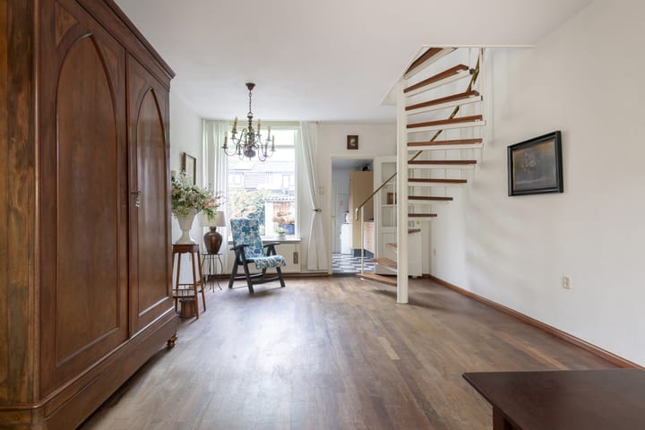 Foto 10 van Dahliastraat 47