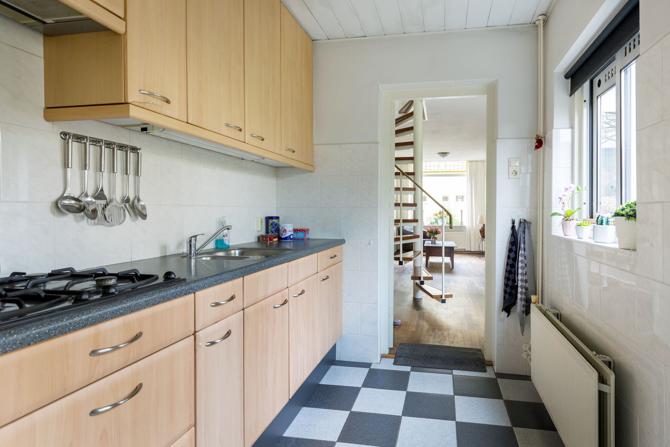 Foto 15 van Dahliastraat 47