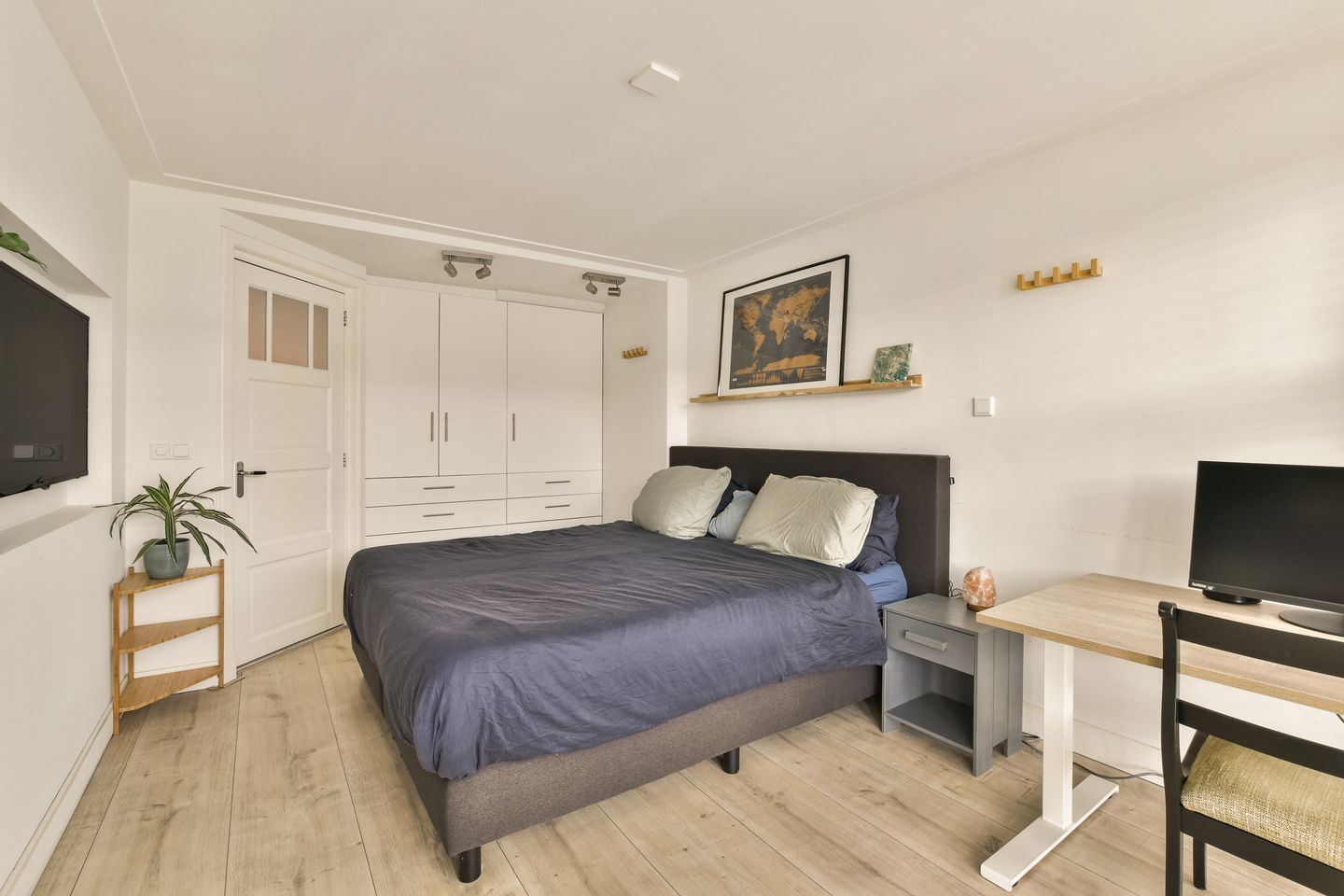 Foto 14 van Woestduinstraat 51-2