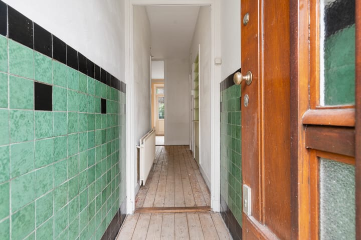 Foto 3 van Paramariboplein 55