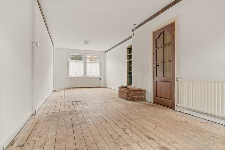 Photo 7 of Paramariboplein 55