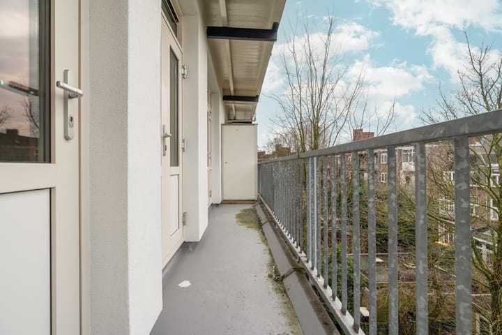 Foto 5 van Paramariboplein 51-3