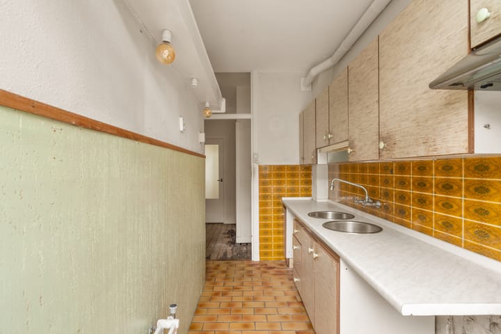 Photo 13 of Paramariboplein 55