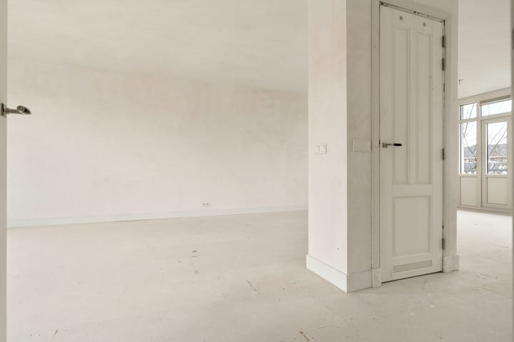 Foto 11 van Paramariboplein 51-3