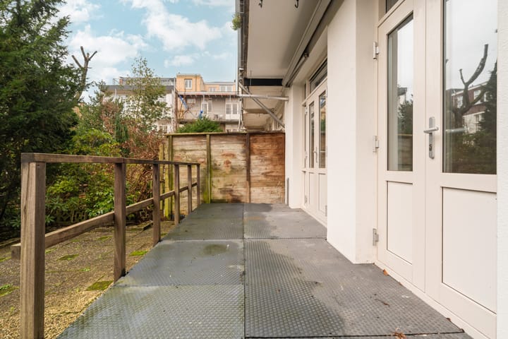 Photo 27 of Paramariboplein 55