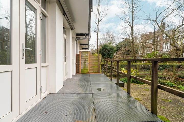 Photo 28 of Paramariboplein 55