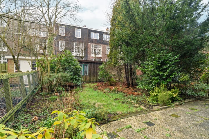 Photo 29 of Paramariboplein 55